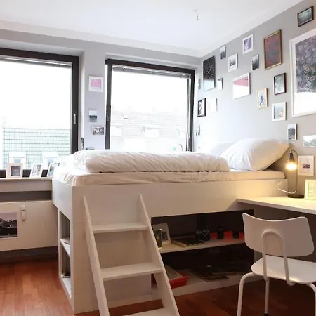 Hostel Wohngemeinschaft Κολωνία