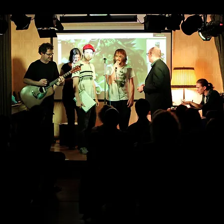 Wohngemeinschaft Κολωνία