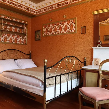 Wohngemeinschaft Κολωνία