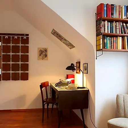 Hostel Wohngemeinschaft *