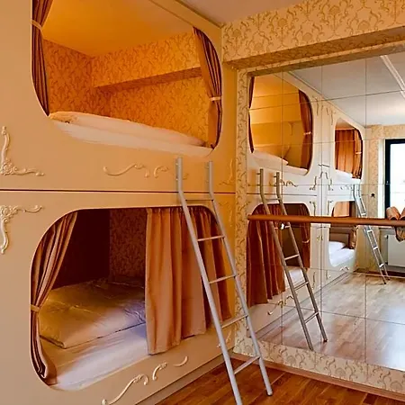Wohngemeinschaft Hostel Kolonia