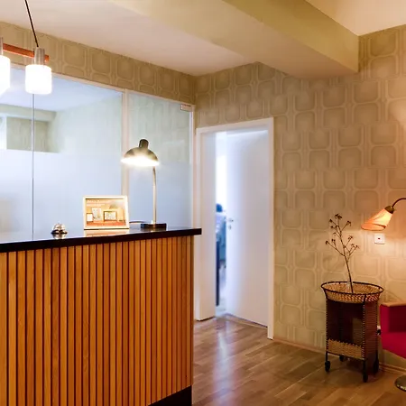 Wohngemeinschaft * קלן