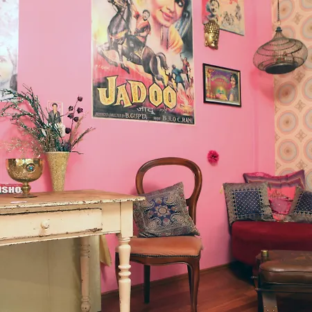 Wohngemeinschaft אכסניה *